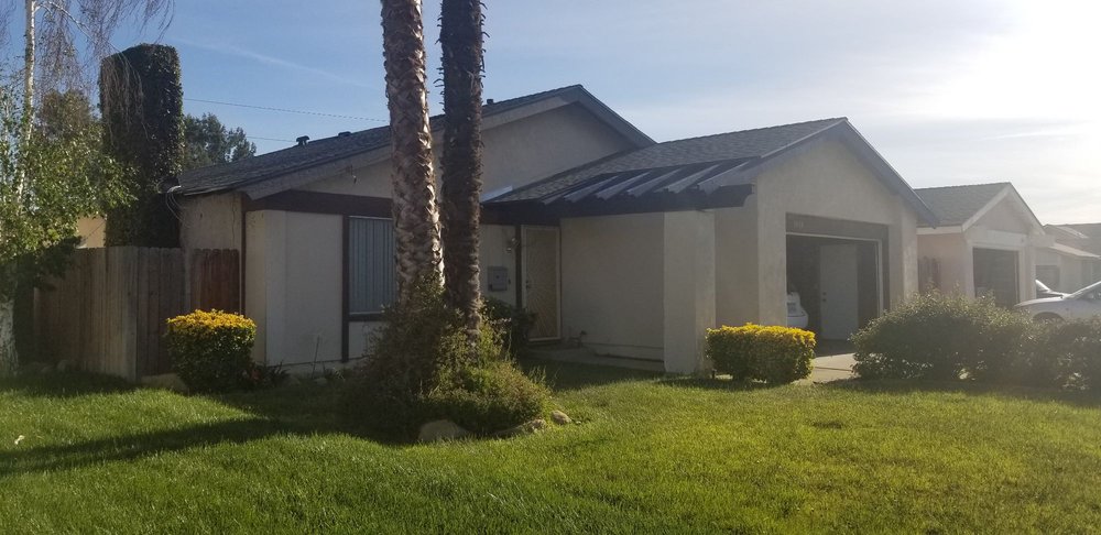 Slide of Glenn Smith Roofing