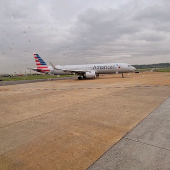 American Airlines - Airlines Near Me - Arlington, Virginia