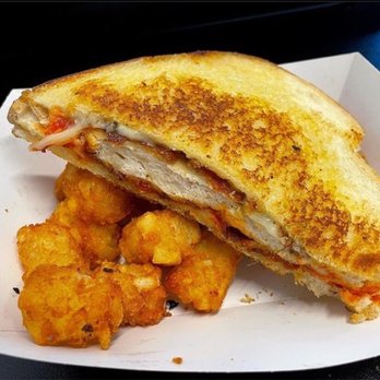 Born In Brooklyn - Dirty Bird and tater tots - Food Trucks Near Me - San Diego, California Born In Brooklyn - Dirty Bird and tater tots - Food Trucks Near Me - San Diego, California