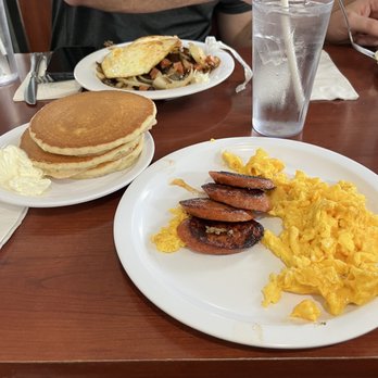 Eggs 'n Things - Waikiki Beach Eggspress - Portuguese Sausage & Eggs, pancakes & Hawaiian Loco Moco - Breakfast & Brunch Near Me - Honolulu, Hawaii Eggs 'n Things - Waikiki Beach Eggspress - Portuguese Sausage & Eggs, pancakes & Hawaiian Loco Moco - Breakfast & Brunch Near Me - Honolulu, Hawaii