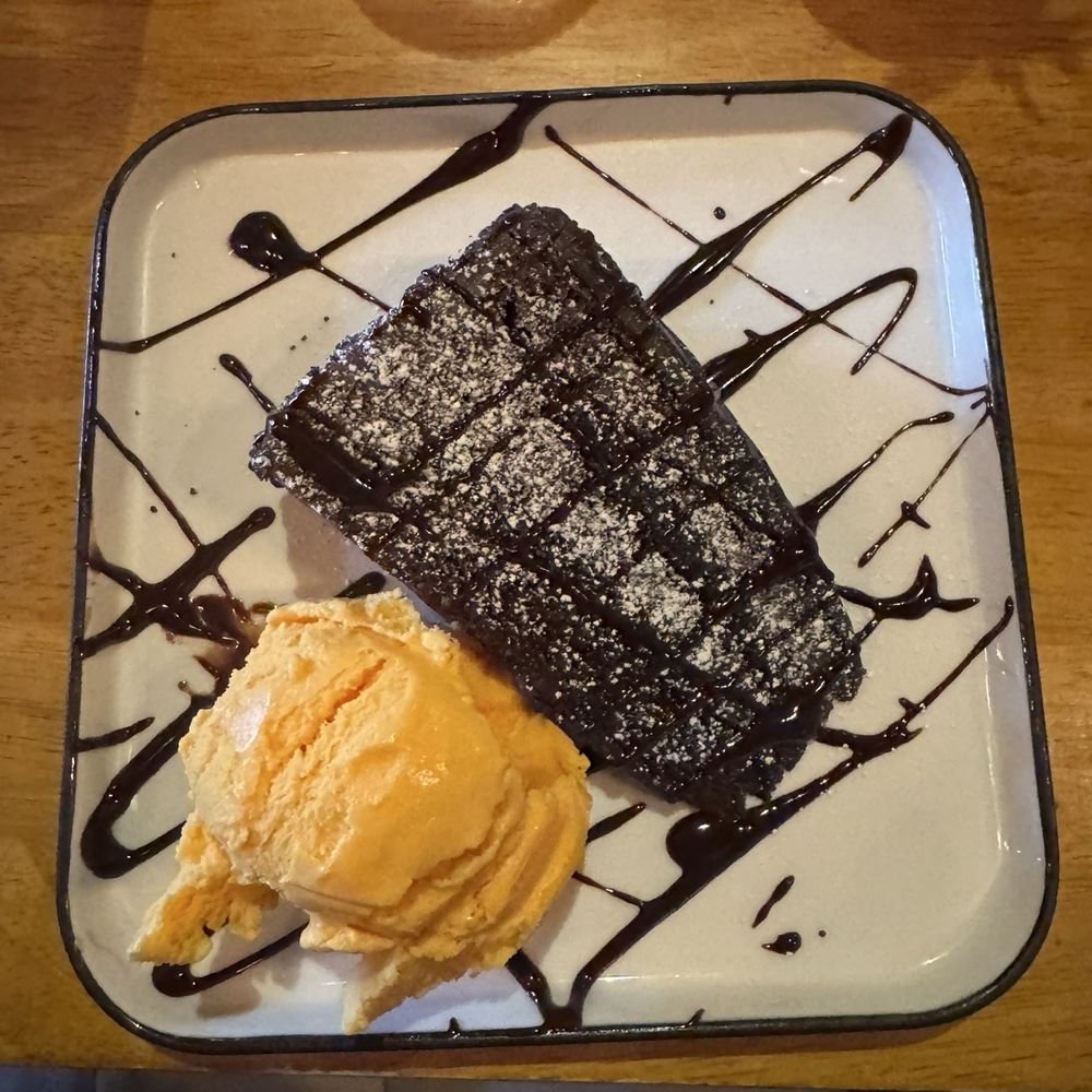 Bodegon No 69 - Chocolate Cake - Latin American Near Me - Pasadena, California