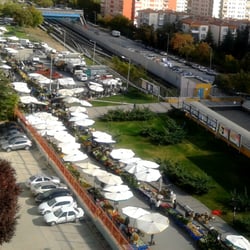 Yenimahalle Semt Pazarı - Sokağa atılan yenimahalle semt pazarı