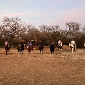 Marshall Creek Ranch - Group picture at the end - Summer Camps Near Me - Southlake, Texas Marshall Creek Ranch - Group picture at the end - Summer Camps Near Me - Southlake, Texas