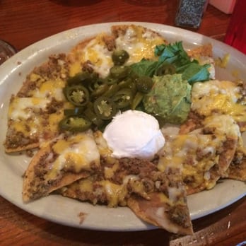 Jardin Corona - Beef nachos... Looks great. Good for two - Tex-Mex Near Me - Austin, Texas
