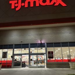Exterior photo of TJ Maxx - Charlotte, North Carolina Exterior photo of TJ Maxx - Charlotte, North Carolina