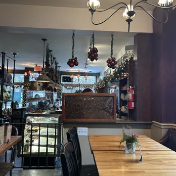 Lucky's Cafe - Coffee bar - Coffee & Tea Near Me - Cleveland, Ohio