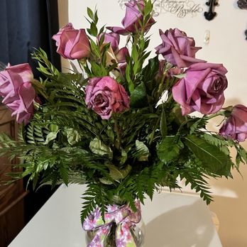 Alvin Flowers - Dead after 3 days. - Florists Near Me - Alvin, Texas