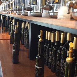 Blue Ridge Oil Company - Unique flavors of oils and vinegars!