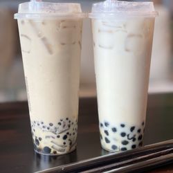 Hella Bubble - Hella Bubble Deluxe and Winter Melon Milk Teas
