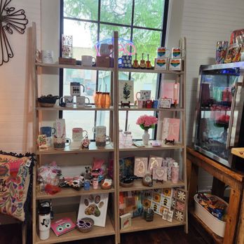 Dallas n Friends - Cups - Jewelry Near Me - Bastrop, Texas
