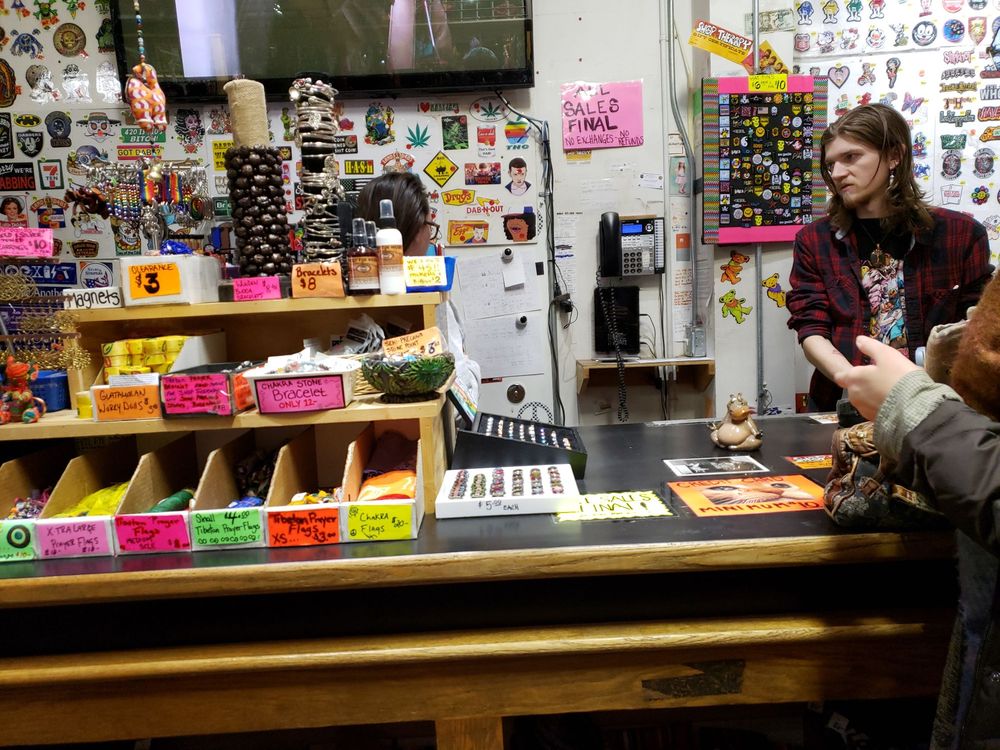 SHOP THERAPY Updated September 2024 10 Photos & 16 Reviews 189