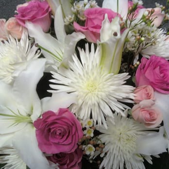 Willow Cottage Flowers & Gifts - Florists Near Me - Clio, Michigan Willow Cottage Flowers & Gifts - Florists Near Me - Clio, Michigan