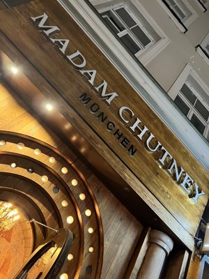Madam Chutney by null