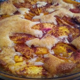 Peach cobbler! Omg... Peach cobbler! Omg...