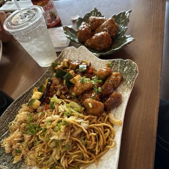 Sunny Express Gourmet Fast food - Vegan orange chicken and vegan kung pao - Mexican Near Me - Compton, California Sunny Express Gourmet Fast food - Vegan orange chicken and vegan kung pao - Mexican Near Me - Compton, California