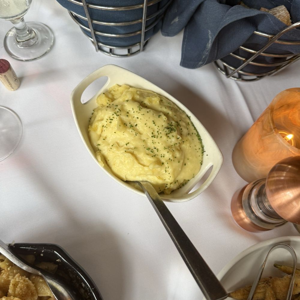 High Cotton - Mashed potatoes - Cocktail Bars Near Me - Charleston, South Carolina High Cotton - Mashed potatoes - Cocktail Bars Near Me - Charleston, South Carolina