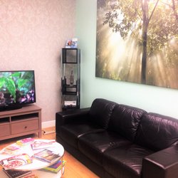 Jeffrey Cheung, DDS - Enjoy your brief stay at our comfortable waiting room by enjoying your choice of tv, reading material or a conversation with our recept.