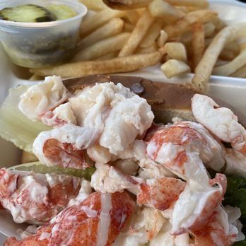 Bailey's Surf N Turf - Lobster Roll Sandwich - Seafood Near Me - East Wareham, Massachusetts