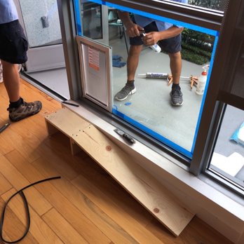 Moore Replacements - Windows Installation Near Me - Costa Mesa, California