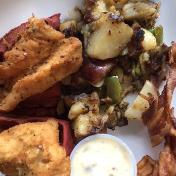 Lulu's - Fried Chicken & Red Velvet Waffle - New American Near Me - Richmond, Virginia