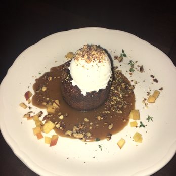 SAUSAL - Carmel cake with ice cream dessert - Mexican Near Me - El Segundo, California SAUSAL - Carmel cake with ice cream dessert - Mexican Near Me - El Segundo, California