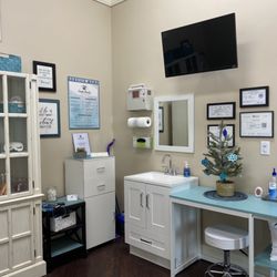 Simple Beauty and Brows - Microblading and More - Interior of salon