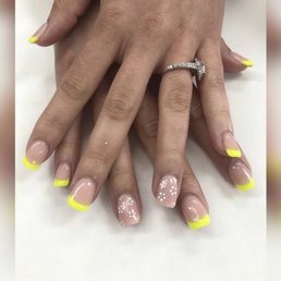 Neon yellow French SNS