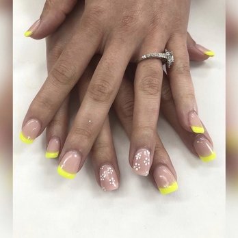 Paris 1 Nail - Neon yellow French SNS - Nail Salons Near Me - Lindenhurst, New York