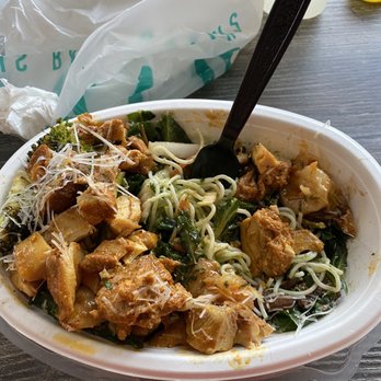 Bolay - Large bowl with the cilantro noodles, kale salad, lemon chicken, Shrimp, mushroom and broccoli - New American Near Me - Miami, Florida Bolay - Large bowl with the cilantro noodles, kale salad, lemon chicken, Shrimp, mushroom and broccoli - New American Near Me - Miami, Florida
