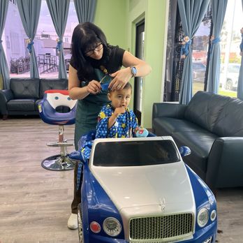 Little Munchkins - Kids Hair Salons Near Me - North Hollywood, California