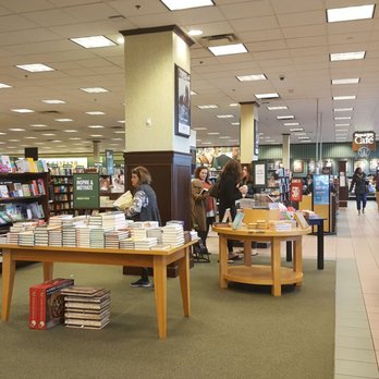 Barnes & Noble - Front of Store at Barnes and Noble Olentangy River Rd. - Bookstores Near Me - Columbus, Ohio Barnes & Noble - Front of Store at Barnes and Noble Olentangy River Rd. - Bookstores Near Me - Columbus, Ohio