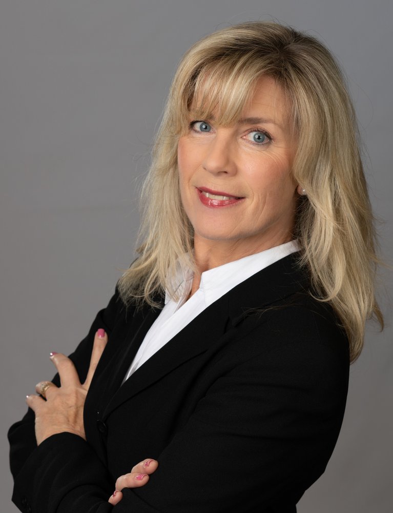 KAREN BROOKS CENTURY 21 PREFERRED 25050 Madison Ave, Murrieta, CA