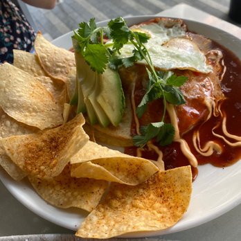 Moxies - Vegetarian huevos rancheros - Lounges Near Me - Miami, Florida Moxies - Vegetarian huevos rancheros - Lounges Near Me - Miami, Florida
