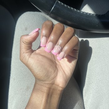 Vida Nail Spa - Nail Salons Near Me - Oakley, California