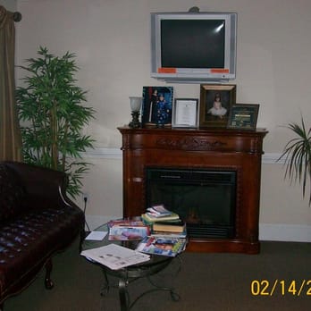 Tabs Therapeutic Touch - cozy waiting room @ Dr. Phams - Massage Therapy Near Me - Dallas, Georgia