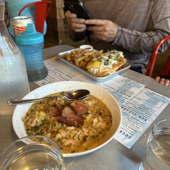Abel's Lobster - Lobster chowder and crab roll - Seafood Near Me - Mount Desert, Maine