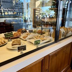Le Buzz Caffe - Inside, the sign you can't read because of the glare states they are now serving Bubbé bagels!!