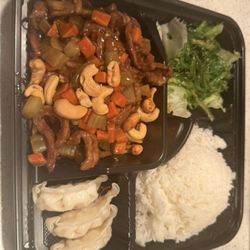 Cashew beef bento