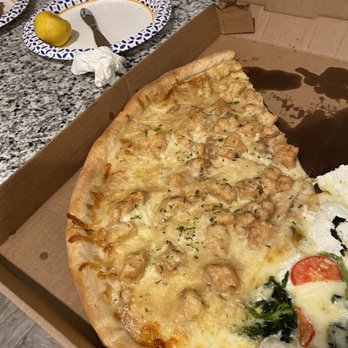 Mario’s Pizzeria - Chicken franchise pizza!!!!  A must! - Pizza Near Me - Wake Forest, North Carolina