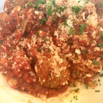 Vincent Chiccos - Spaghetti and meatballs - Italian Near Me - Charleston, South Carolina Vincent Chiccos - Spaghetti and meatballs - Italian Near Me - Charleston, South Carolina