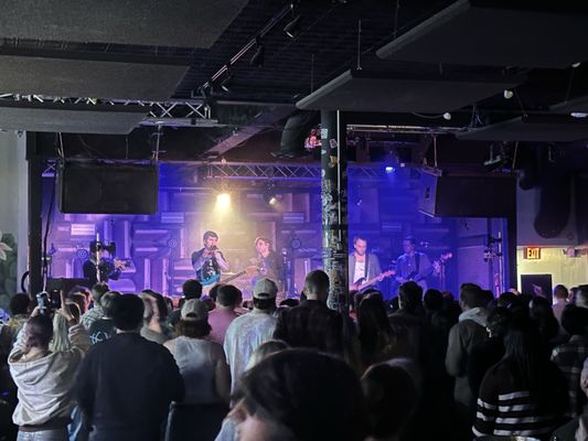 HI-FI Indy & HI-FI Annex by null