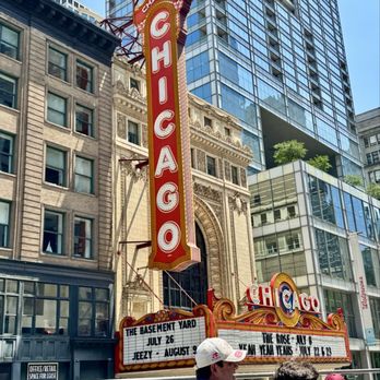 Big Bus Tours Chicago - 07.03.25 Chase Lounge - Chicago Theatre - Bus Tours Near Me - Chicago, Illinois
