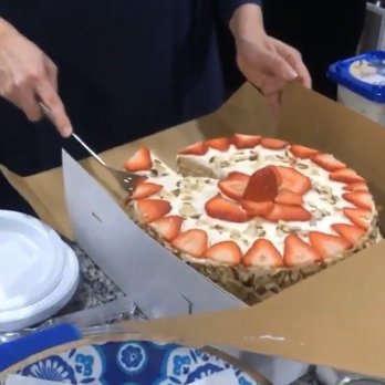 Casa De Vegan - Tres Leches cake - Vegan Near Me Casa De Vegan - Tres Leches cake - Vegan Near Me