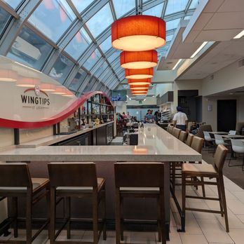 Wingtips Lounge - Airport Lounges Near Me - St. Louis, Missouri