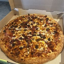 Cheeseburger pizza