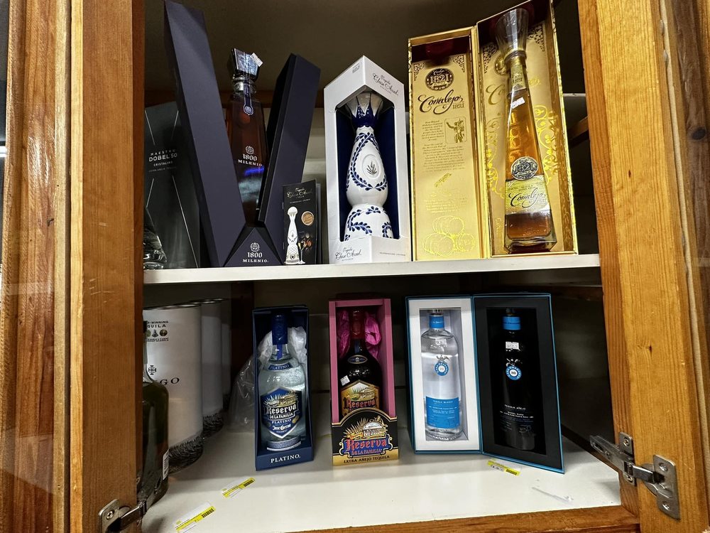 PIGEON’S LIQUOR STORE Updated September 2024 1139 W Frontage Rd