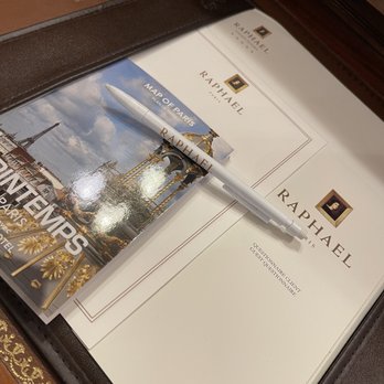 Hôtel Raphael Paris - Hotels Near Me - Paris, 75 Hôtel Raphael Paris - Hotels Near Me - Paris, 75