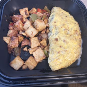 Breakfast Club - Whole hog omelet - Breakfast & Brunch Near Me - Phoenix, Arizona Breakfast Club - Whole hog omelet - Breakfast & Brunch Near Me - Phoenix, Arizona