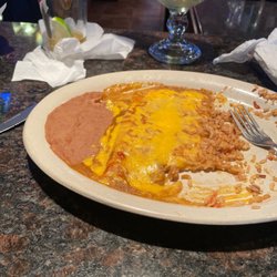 El Vaquero - Enchiladas are amazing