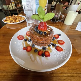 Primary Bar Managment - Dulce de Leche French toast with rosemary roasted potatoes - Cigar Bars Near Me - Miami, Florida